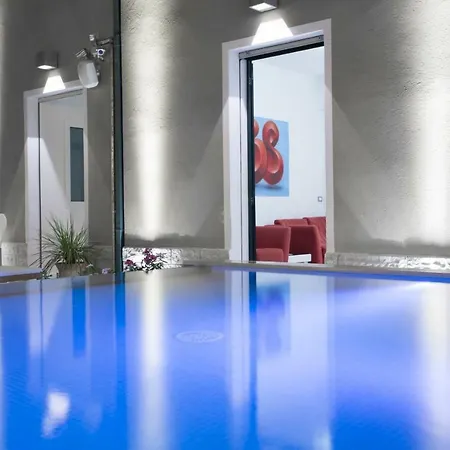 Kristalex Pet Family Hotel 3*